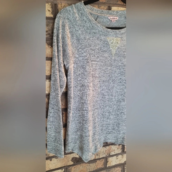 Juicy Couture light weight sweater - Picture 4 of 5